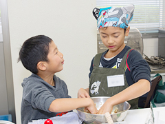 ハンバーグのタネ作り