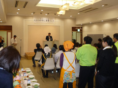 フェア開始の様子